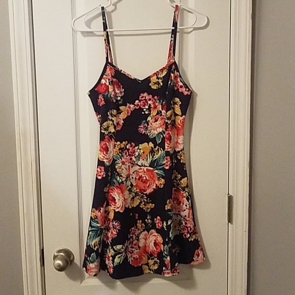 Floral dress - Picture 1 of 1